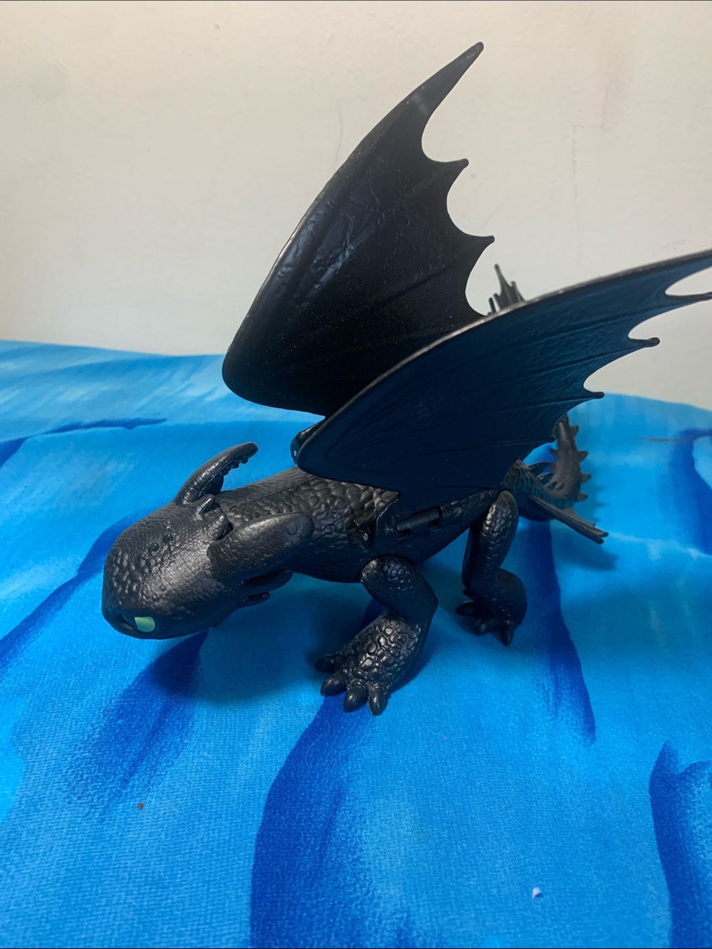 How to Train Your Dragon Reptile Toy Figurine Toothless